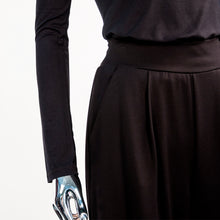 Charger l'image dans la galerie, Pantalon palazzo court en tricot Ponte de Roma - Noir